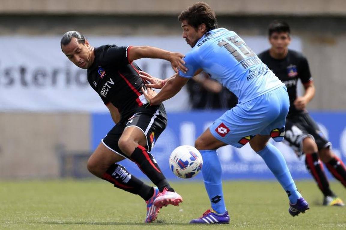 Colo-Colo frente a Iquique en 2015