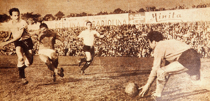 Colo-Colo frente a Wanderers en 1947